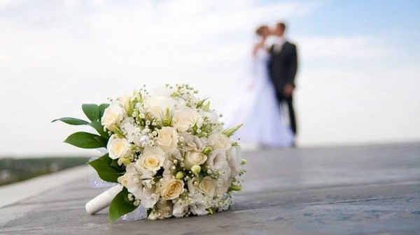 Deus escolhe uma pessoa certa para cada pessoa casar? Deus escolhe uma pessoa certa para cada pessoa casar?