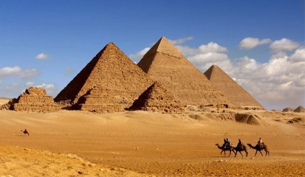 Os israelitas passaram 400 ou 430 no Egito? Por que a Bíblia cita os dois números?